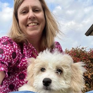 Meet your Posher, Caroline